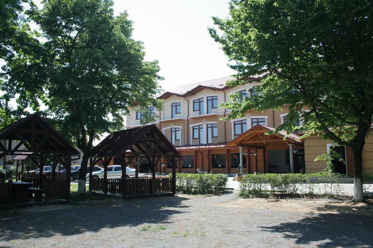 Отель Hotel Helikon Яноши-44